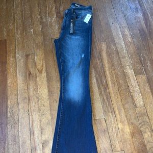 Gap medium wash flares